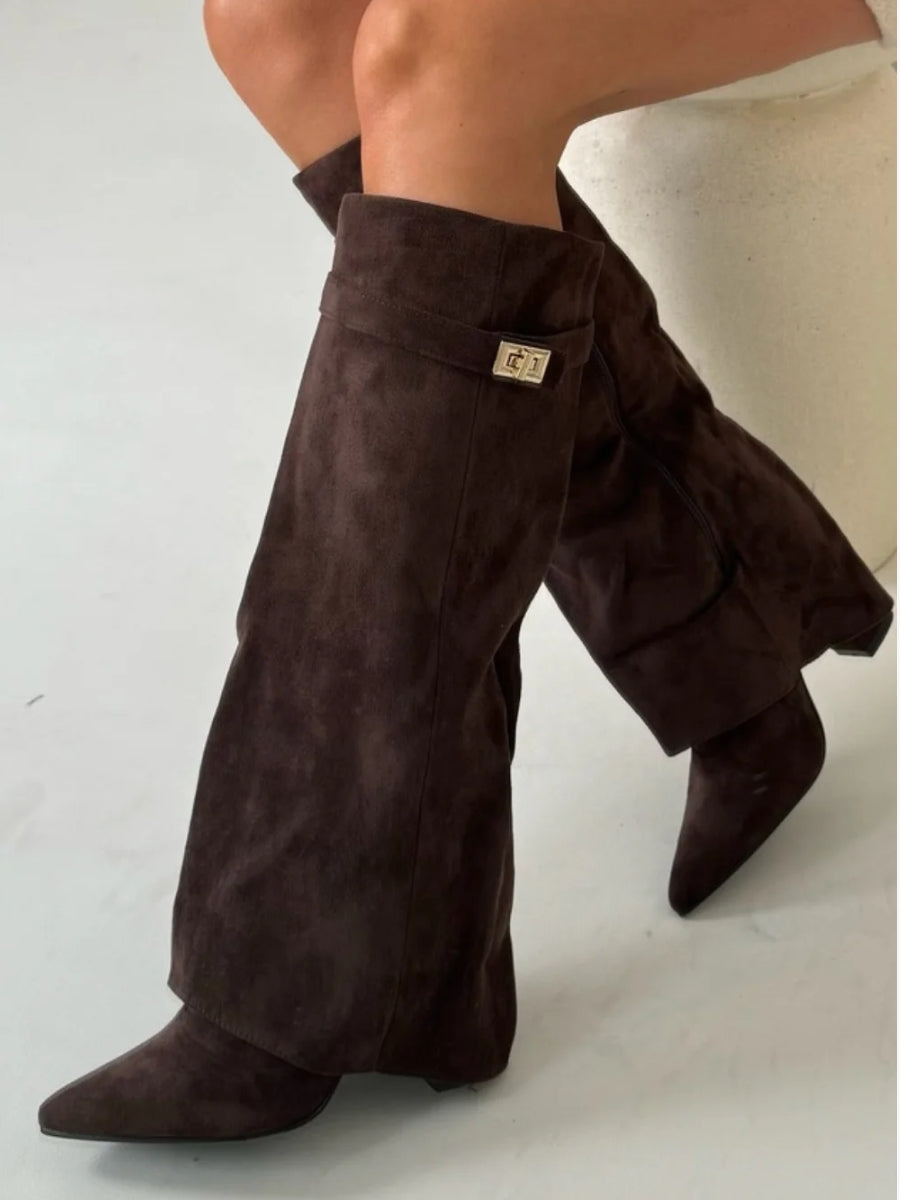 Elegant Women's Shoes in High Quality - Golden Details 14