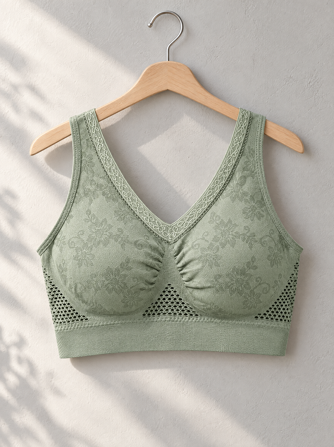 Seamless Wire-Free Comfort Bra with Wide Straps and Ventilation Zones 4