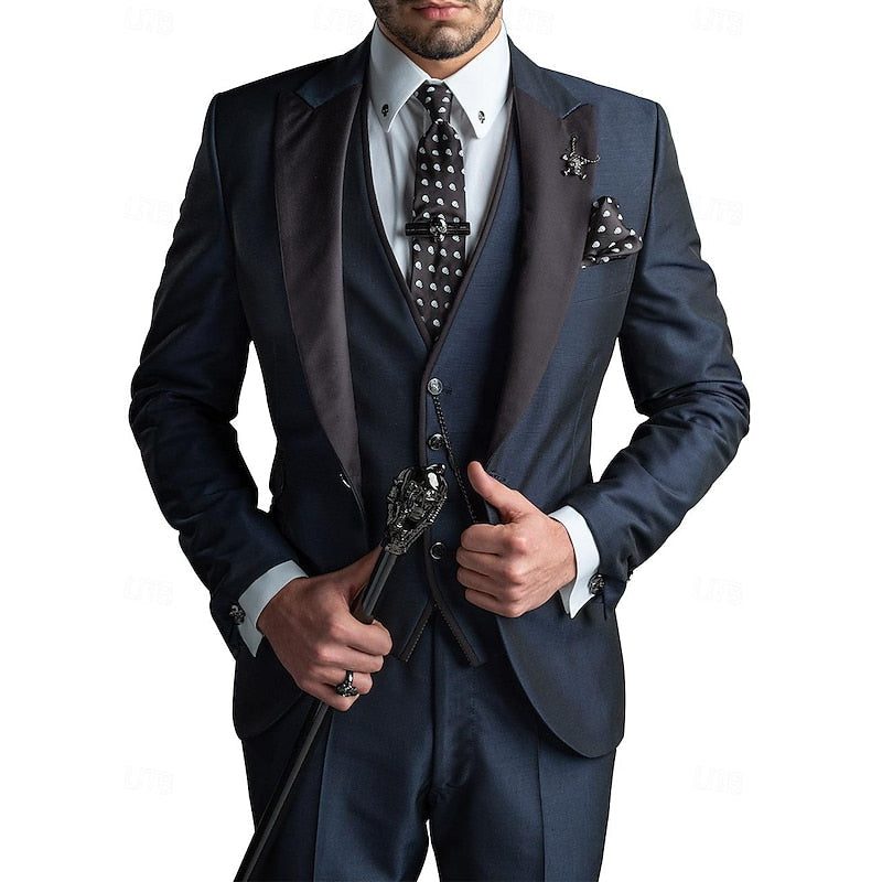 Men's Elegant Three-Piece Tailored Occasion Suit Set 2