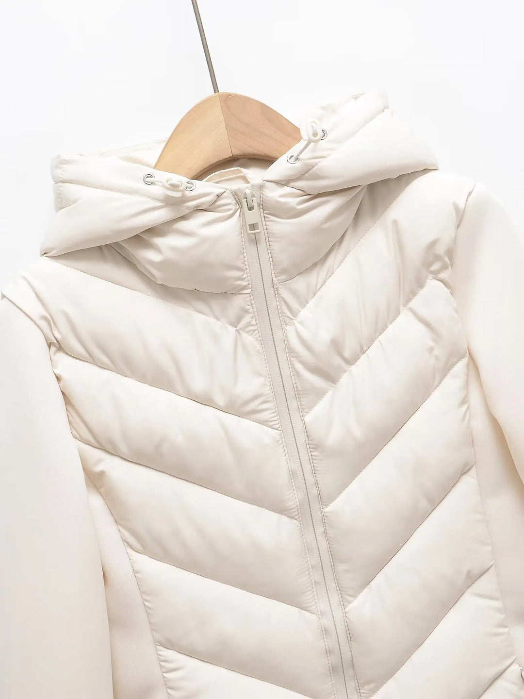 Women's Lightweight Padded Winter Jacket with Hood and Hidden Pockets 3