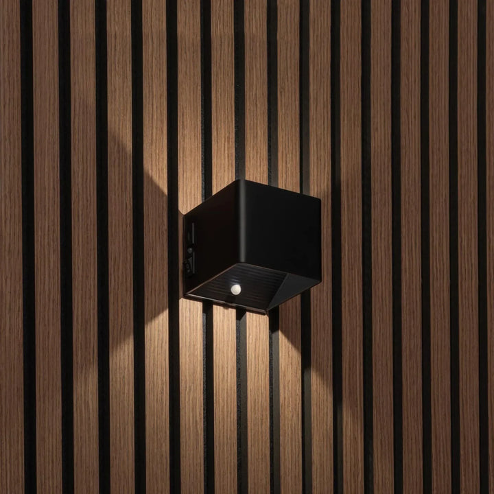 Rechargeable Wireless LED Wall Light with Motion Sensor, Magnetic Mount 1