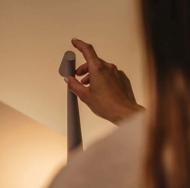 Rechargeable LED Table Lamp | Polycarbonate | 2700K Warm White | 3 Levels 7