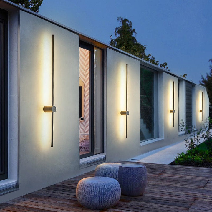 Modern Linear LED Outdoor Wall Light for Patio, Garden and Entryway 1