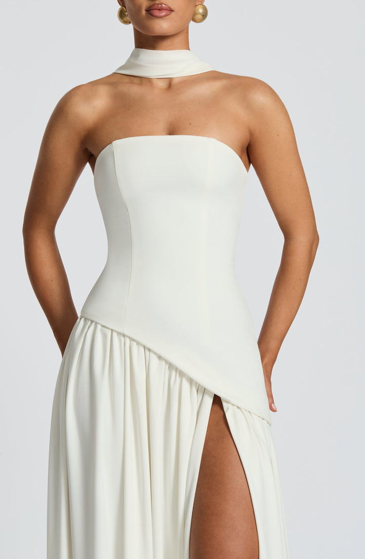 Twilight Maxi Dress in Lightweight Flowing Fabric 36