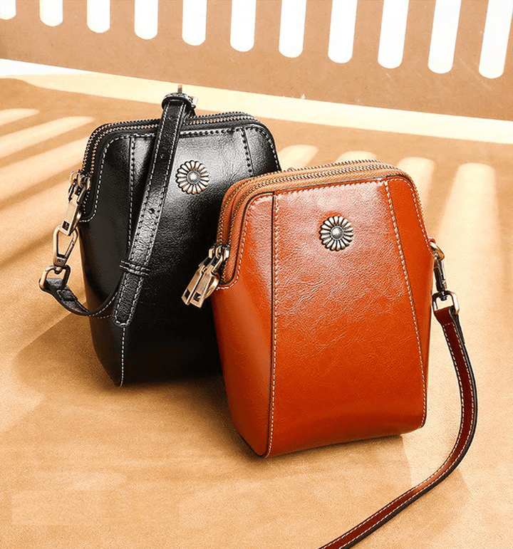 Retro Leather Crossbody Bag with Adjustable Strap 2