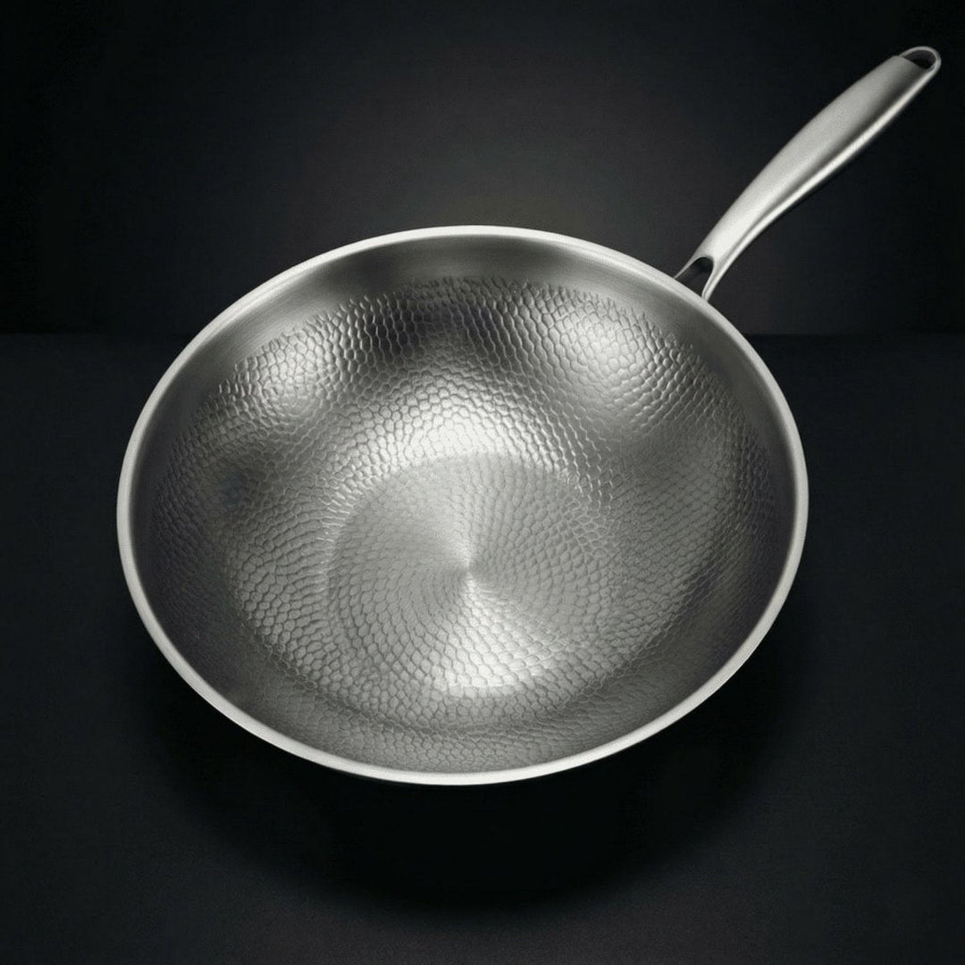 Hammered Titanium Wok Pan with Flat Base, Uncoated and Chemical-Free 2
