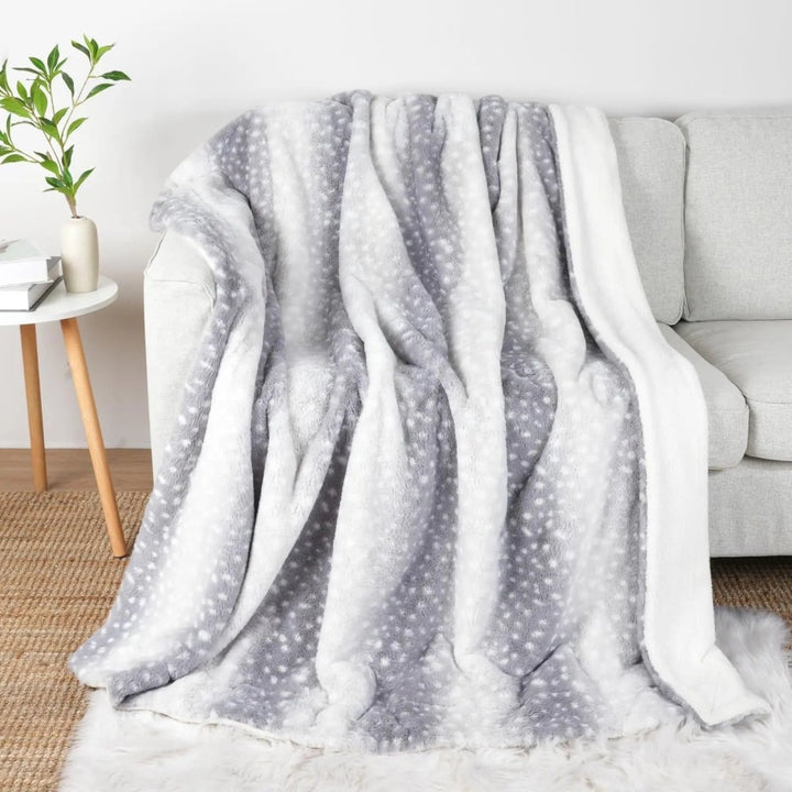 Reversible Faux Fur Deer Print Plush Throw Blanket 7
