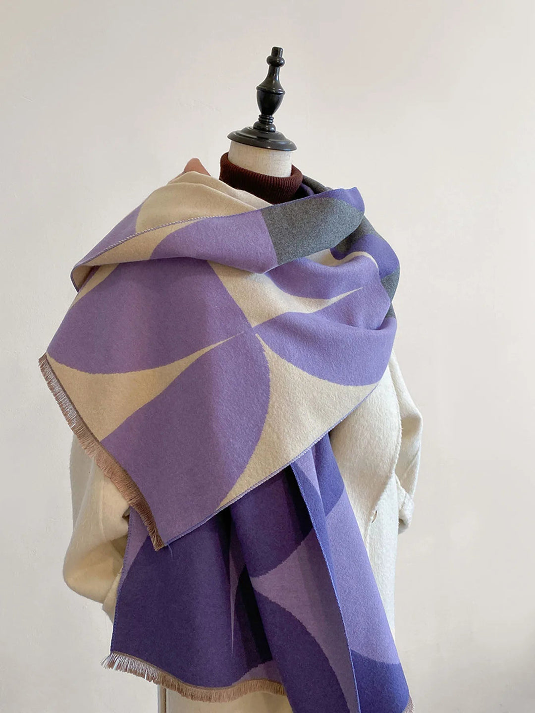 Women's Reversible Cashmere Scarf for Elegance & Warmth 1