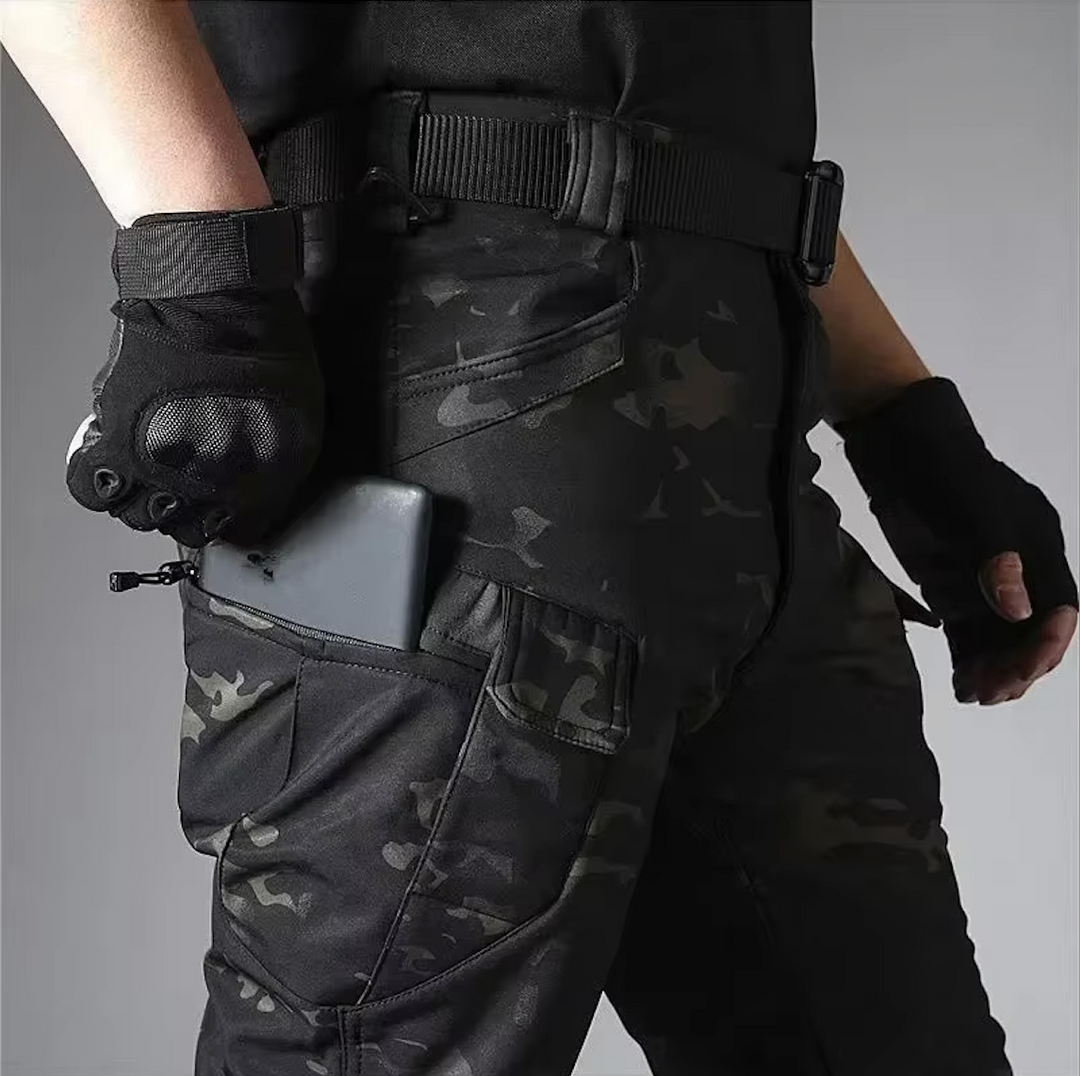 Waterproof Windproof Fleece-Lined Outdoor Jacket and Pants Set 19